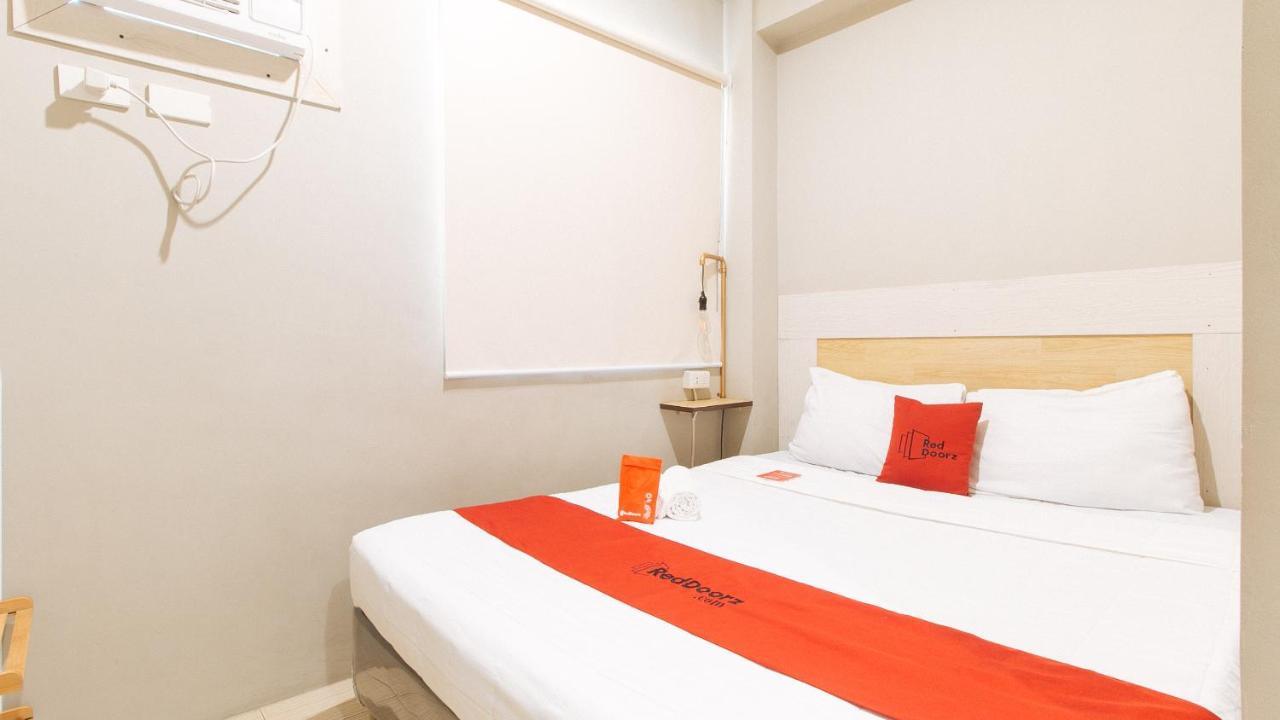 Reddoorz Plus Near Osmena Highway 2 Hotell Manila Exteriör bild