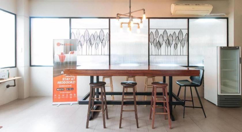 Reddoorz Plus Near Osmena Highway 2 Manila Exteriör bild
