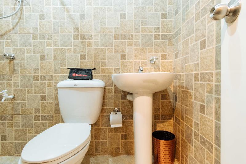Reddoorz Plus Near Osmena Highway 2 Manila Exteriör bild