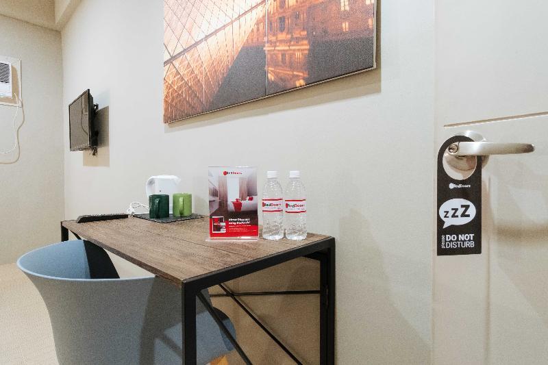 Reddoorz Plus Near Osmena Highway 2 Manila Exteriör bild